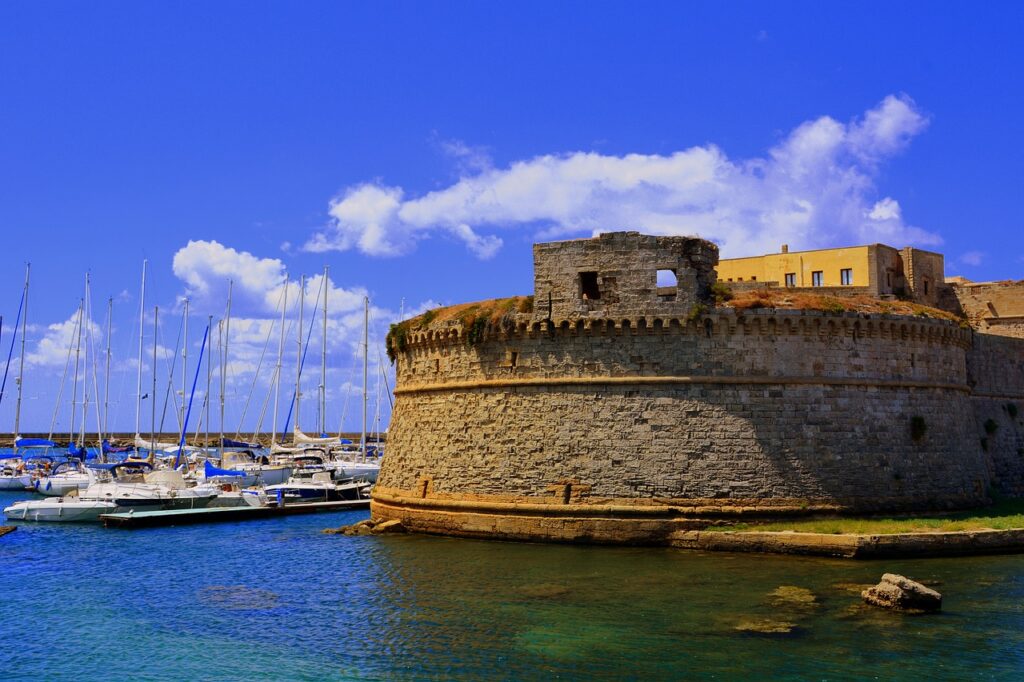 The castle of Gallipoli seen from the water