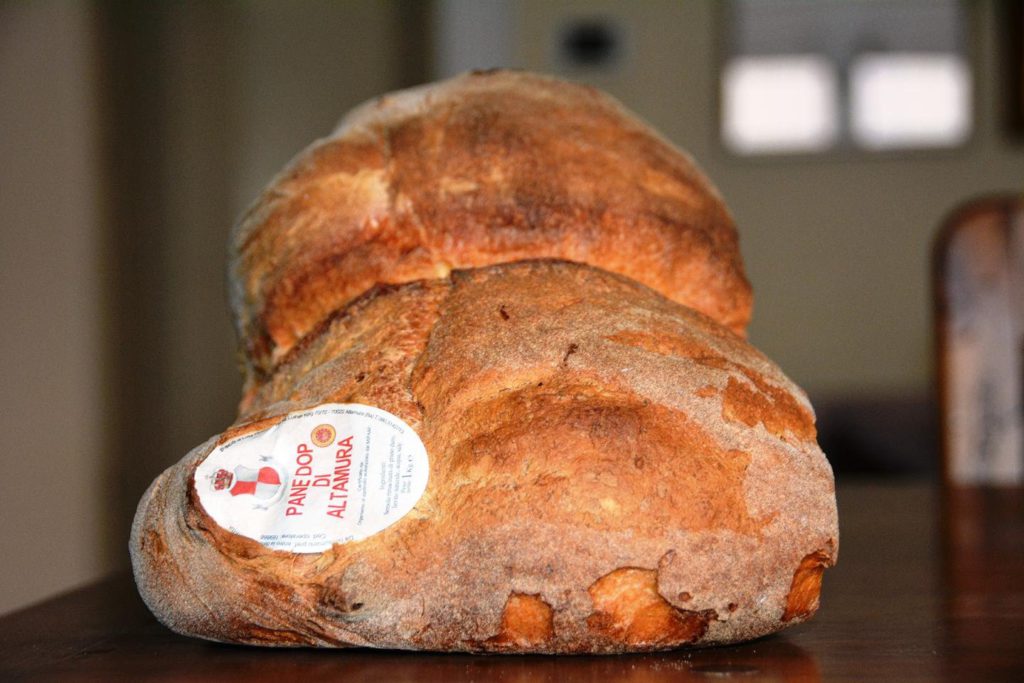 Bread of Altamura, protected by a DOP