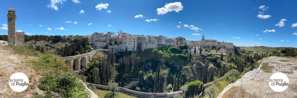Gravina in Puglia along the edge of its ravine