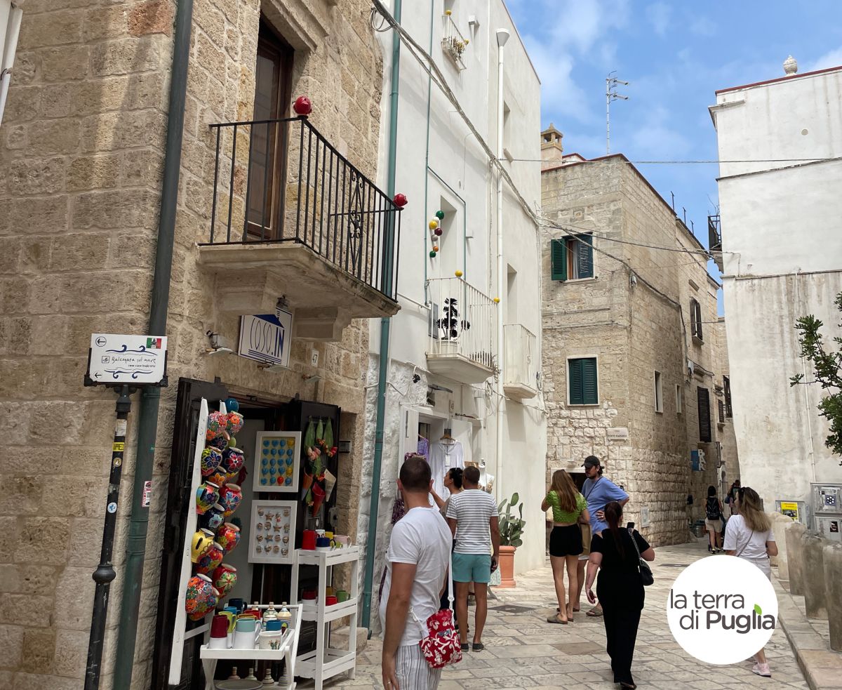 The lanes of the old town at Polignano a Mare