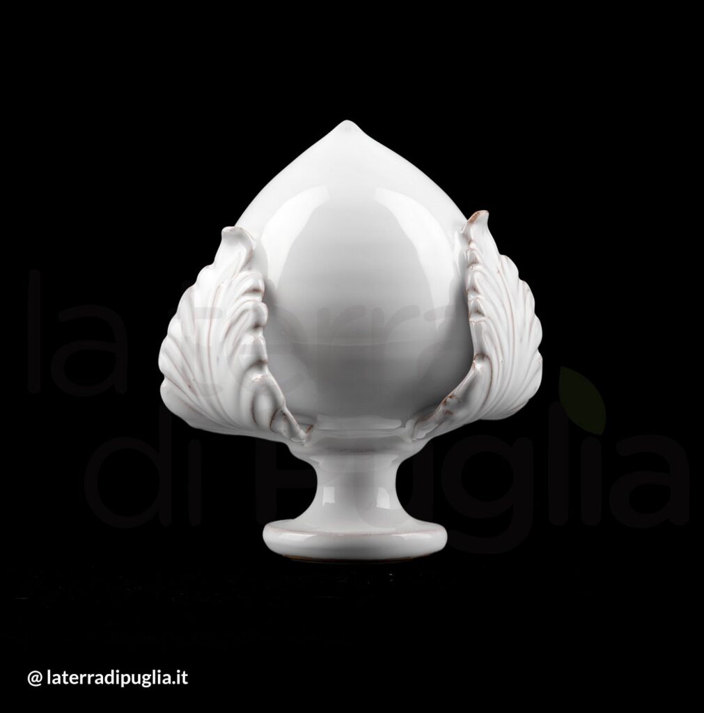The Apulian pumo, a ceramic good-luck charm from Grottaglie